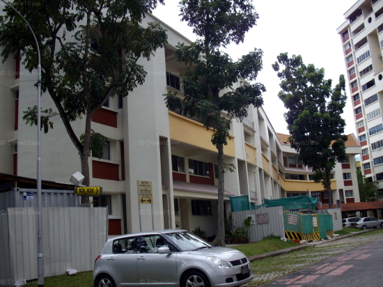 Blk 104 Clementi Street 14 (Clementi), HDB Executive #203242